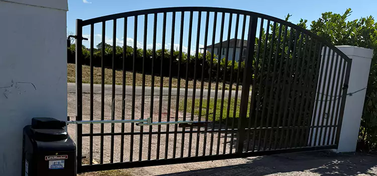 Driveway Fence Repair Temple Terrace